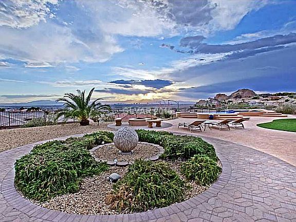 2nd image of 990 Feather Haven Ct