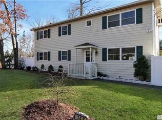 148 Prince Rd, Rocky Point, NY 11778