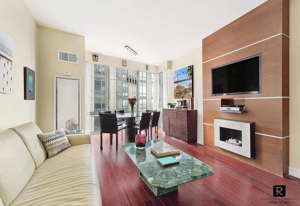 80 Riverside Blvd APT 9N photo 1