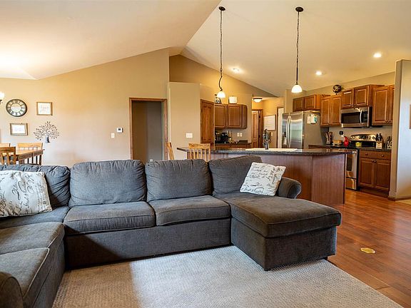 5th image of 121 Fountain Hills Blvd