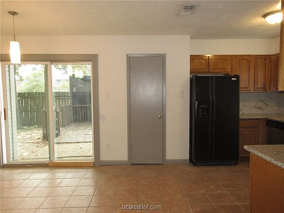 5th image of 1000 Hardwood Ln