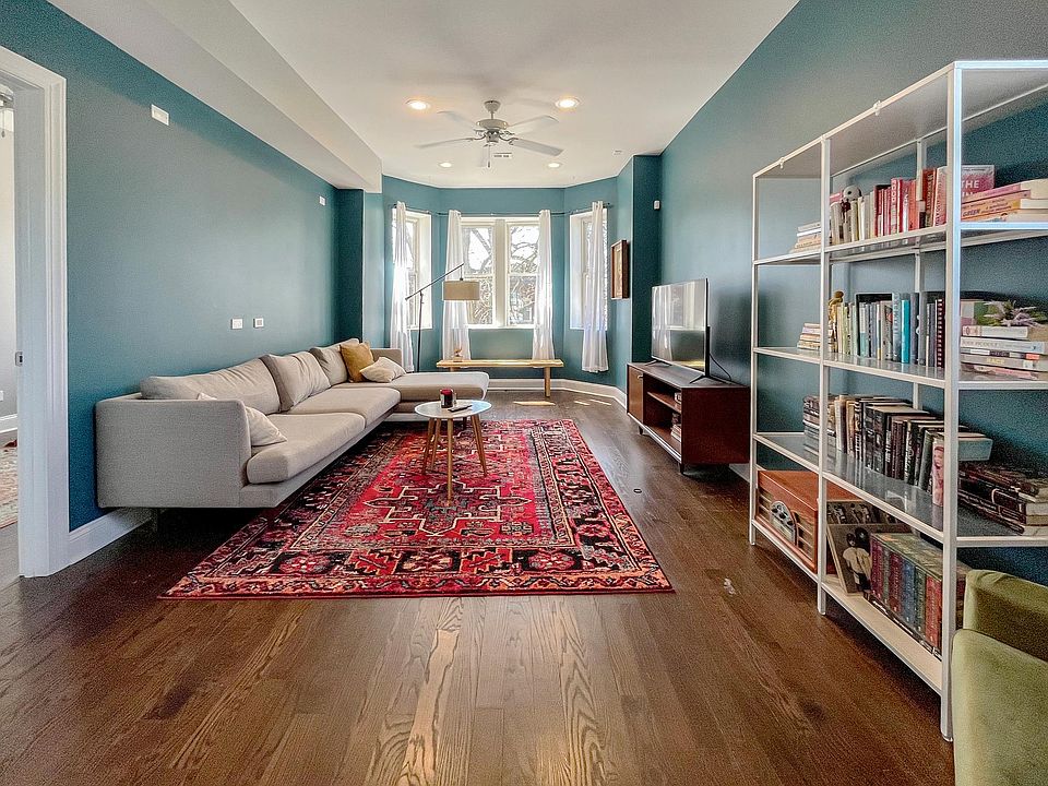 1st image of 3444 W Parker Ave APT 2