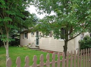 214 Plumphouse Rd, Lake Ariel, PA 18436