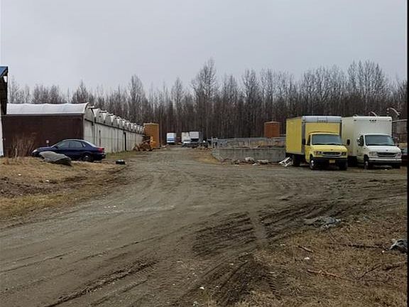 4th image of 1750 E Fairview Loop