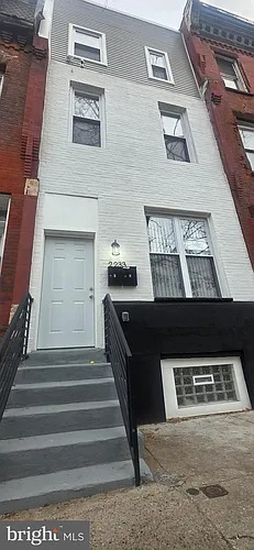 2233 N 16th St Photo 1
