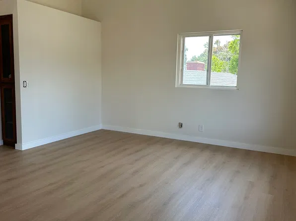 1300 Oak Ave, Carlsbad, CA