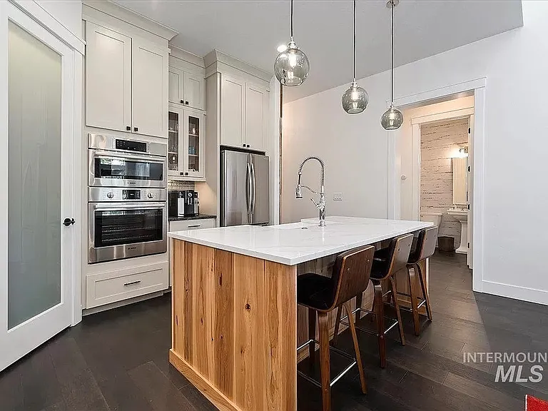 4194 W Lovegood Ln — Photo 6