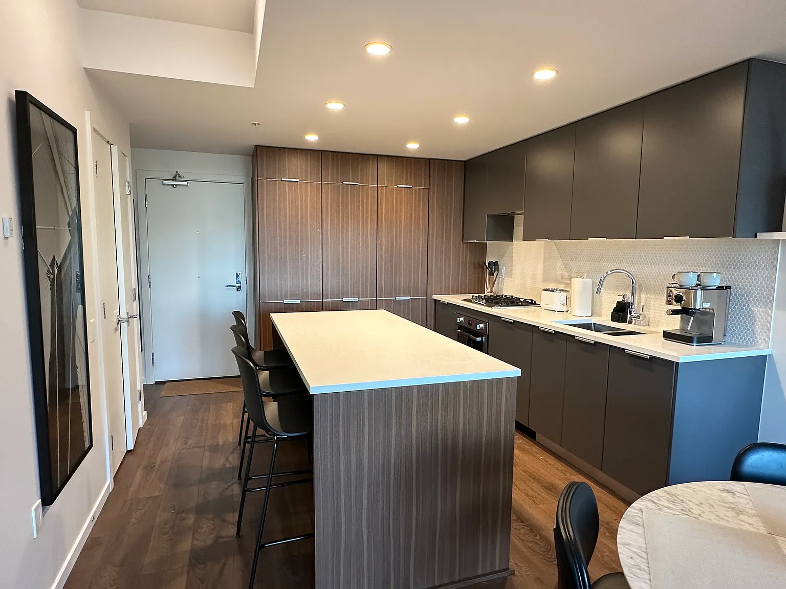 1 bed, 600 sqft, $3,000 — Photo 4
