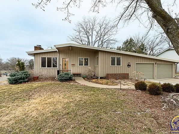 2885 SW Plass Ave, Topeka, KS 66611