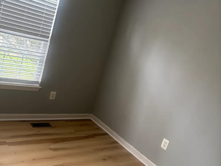 2489 Quick St #102 — Photo 32