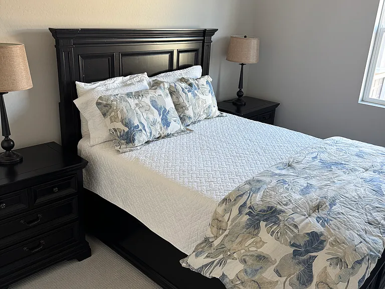 Secondary bedroom