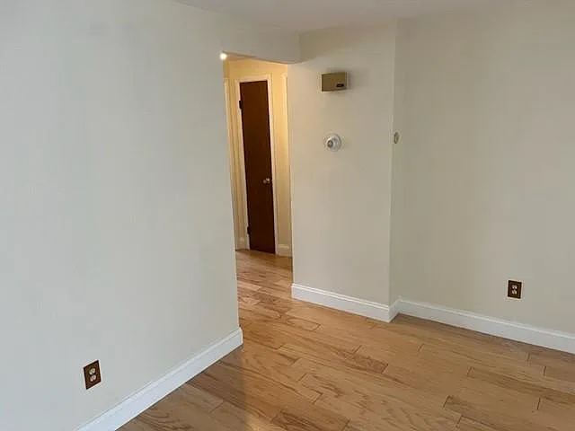 2 bed, 700 sqft, $1,200 — Photo 4