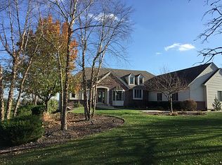 S52W29345 Ridgefield Rd, Waukesha, WI 53189