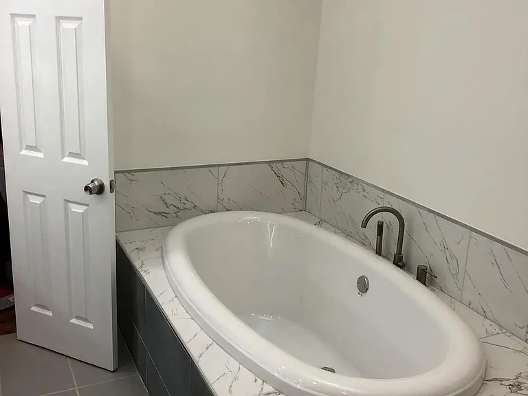 9917 Betteker Ln — Photo 27