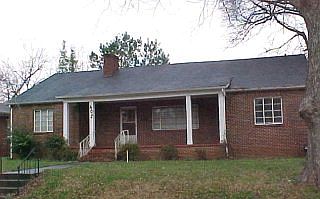 1st image of 402 W Tombigbee St