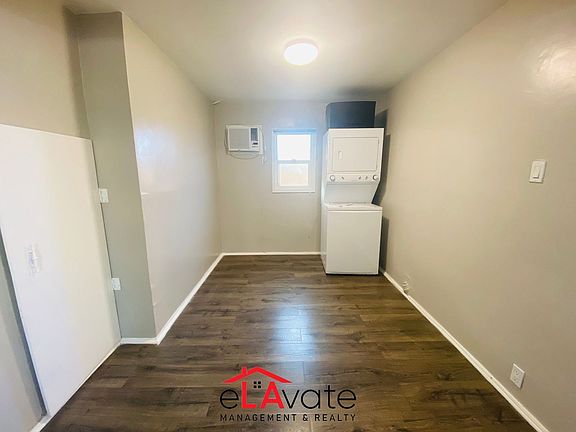 5th image of 14412 Emelita St #008b28119