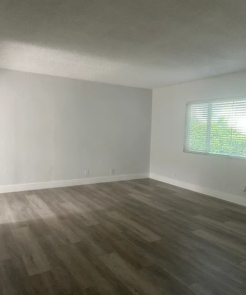 310 W Mountain View Ave #0 — Photo 4