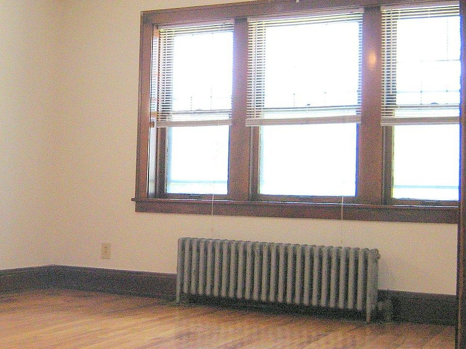 1st image of 11864 Clifton Blvd