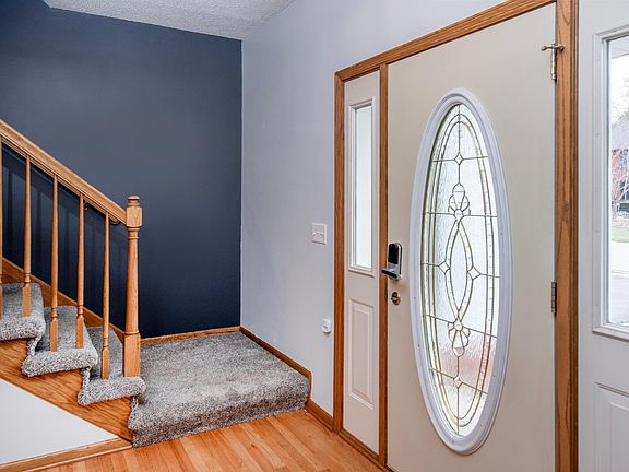 3rd image of 3751 Thomas Ct