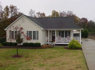 421 W Jackson St, Mebane, NC 27302