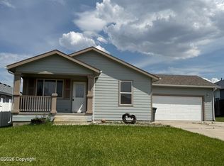 1665 Pathfinder Cir, Gillette, WY 82716
