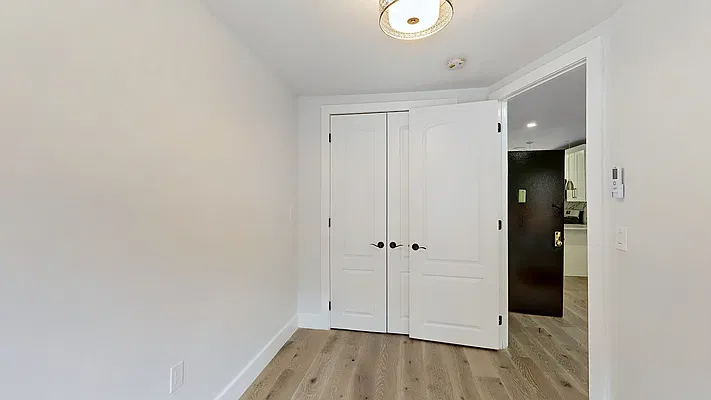 Rented by Compass | media 12
