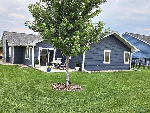 4th image of 309 Joplin St
