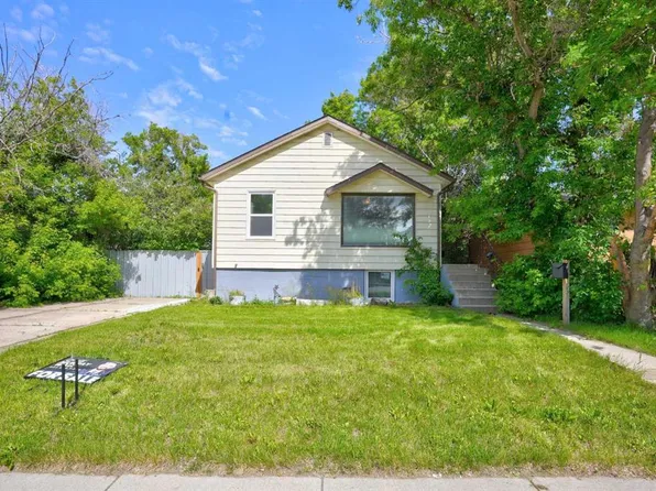 1409 W 13th St N, Lethbridge, AB T1H 2T8
