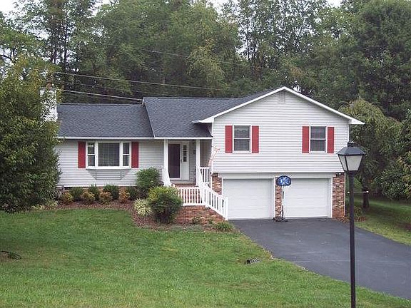 2nd image of 17703 Mahogany Dr