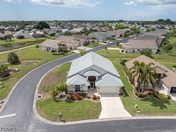 4th image of 3519 Sabal Springs Blvd