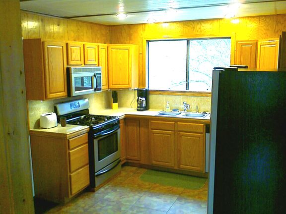 3rd image of 1113 Mount Whitney Dr