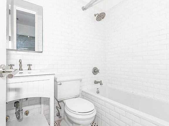 5th image of 1072 Bergen St #3L
