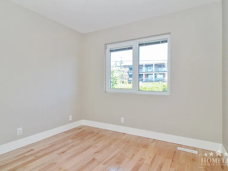 15728 Buena Vista Ave #HOUSE — Photo 16