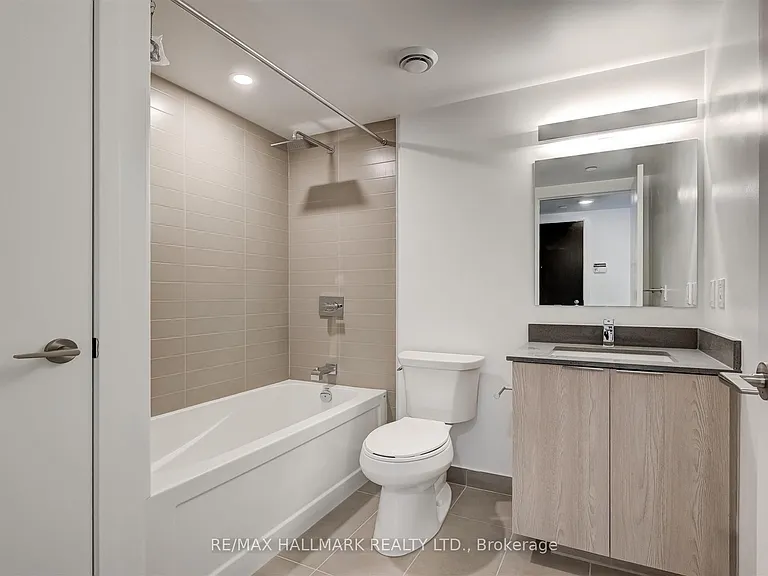 501 Yonge St #5212 — Photo 21