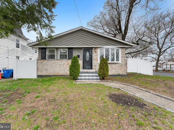 601 W 6th St, Palmyra, NJ 08065