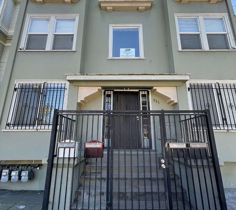 1st image of 625 23rd St APT 4
