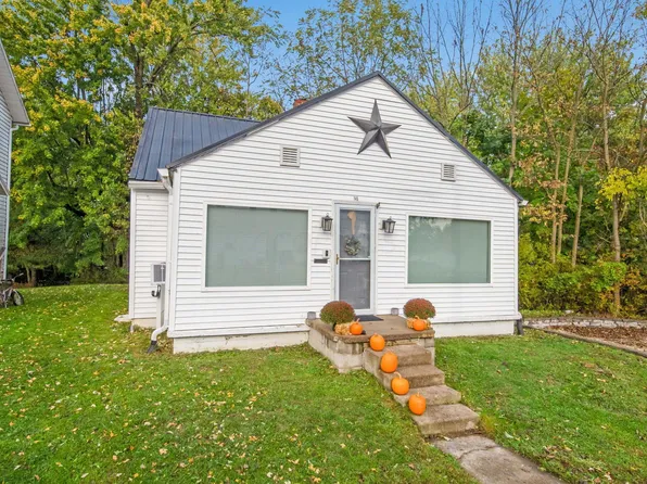 145 Taylor St, Fredericktown, OH 43019