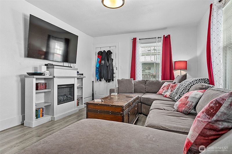 4th image of 1404 S 2nd Street