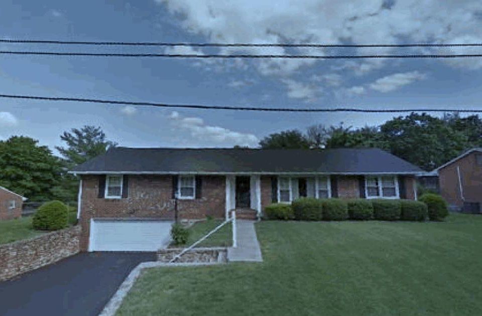 1st image of 5412 Stoneybrook Dr