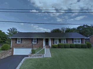 5412 Stoneybrook Dr, Roanoke, VA 24018