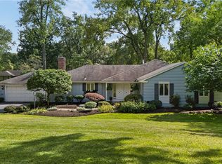 23 N Country Club Dr, Rochester, NY 14618