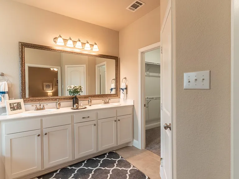 6819 Topaz Dr — Photo 5