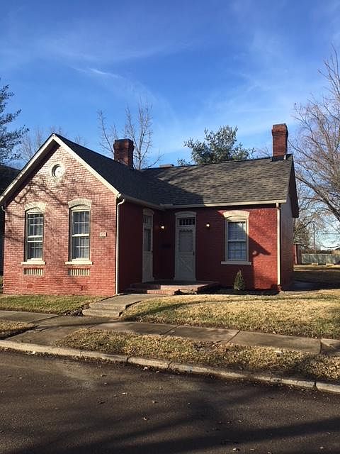 1st image of 405 Mill St