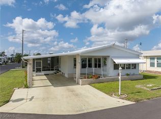 9231 Caloosa Dr, North Fort Myers, FL 33903