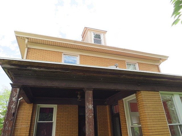 1st image of 810 Howard St