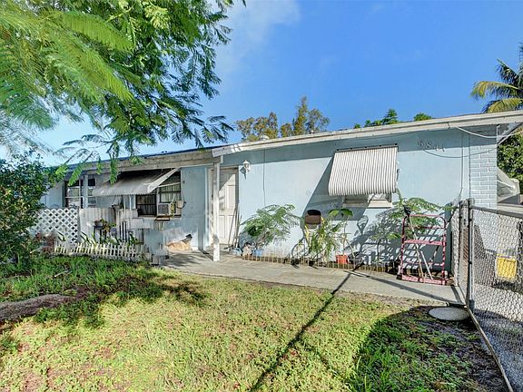 2nd image of 5841 S 38th Court