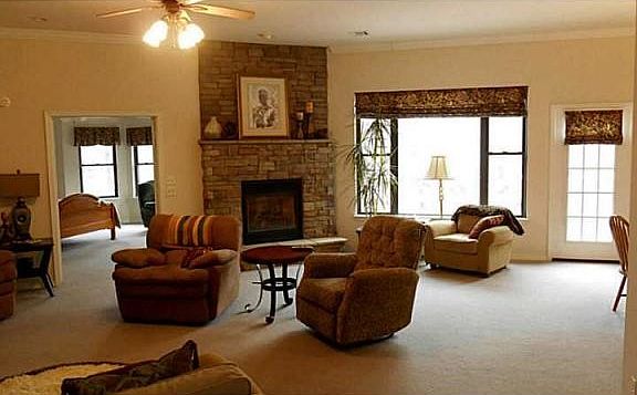 2nd image of 12 Pentland Dr