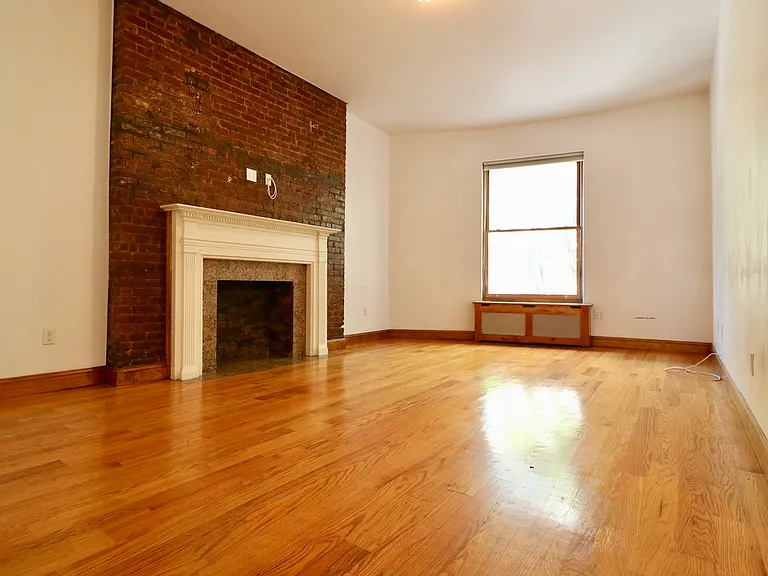 336 W 77th St #6 — Photo 6