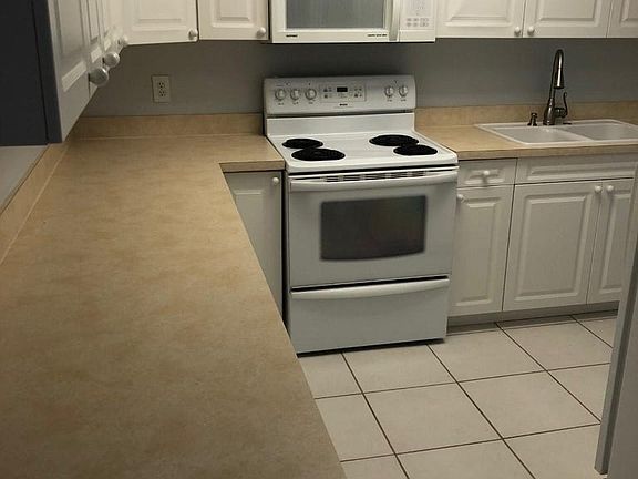 4th image of 2135 N Courtenay Pkwy #207
