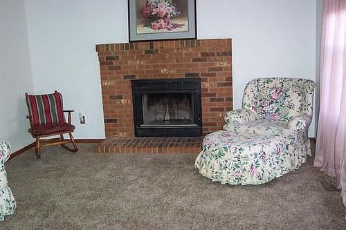 3rd image of 1056 Meadow Lake Dr